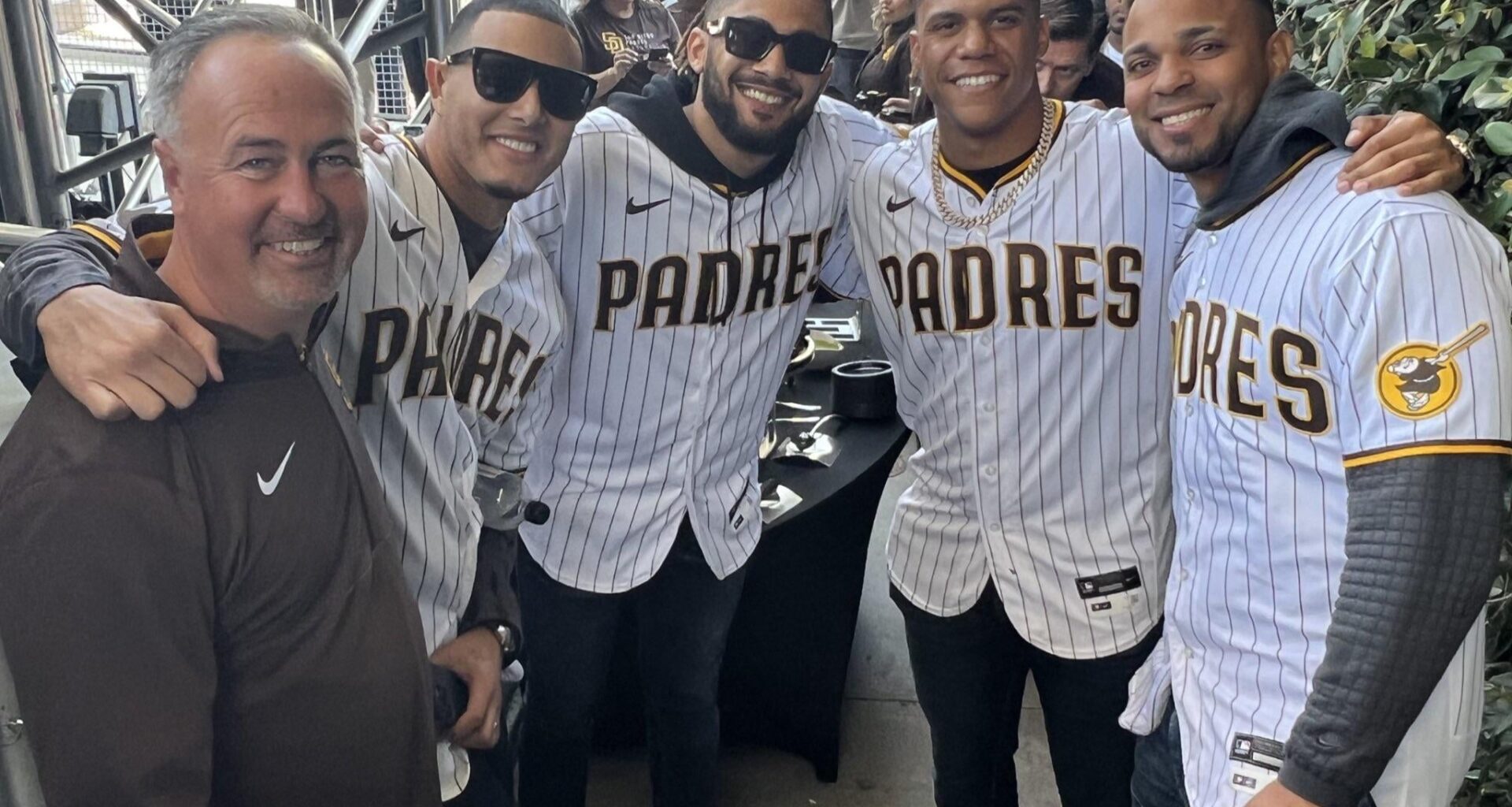 [DonOrsillo] Realizing today that there is about 2 Billion dollars in this photo from Padres fanfest 2023. My contributions to this number are not really a factor 😂