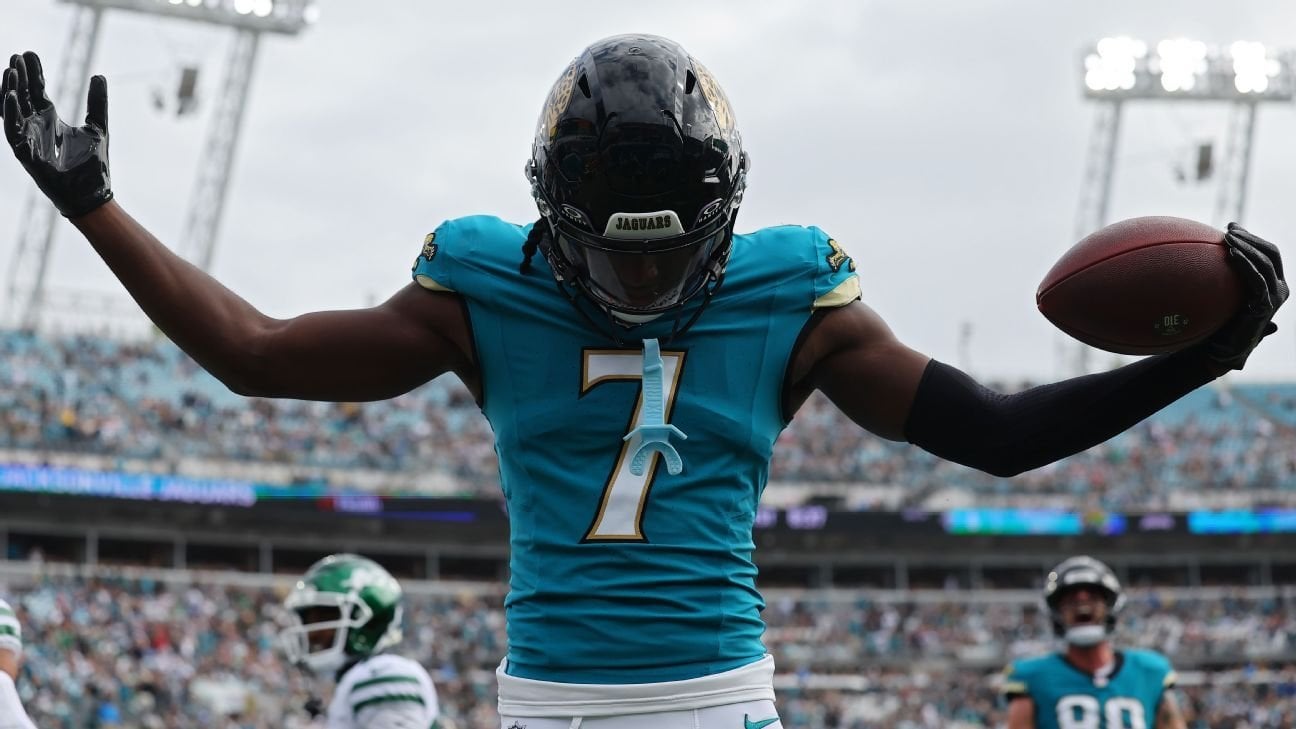 Jaguars' Brian Thomas Jr. breaks team record, gives mom ball