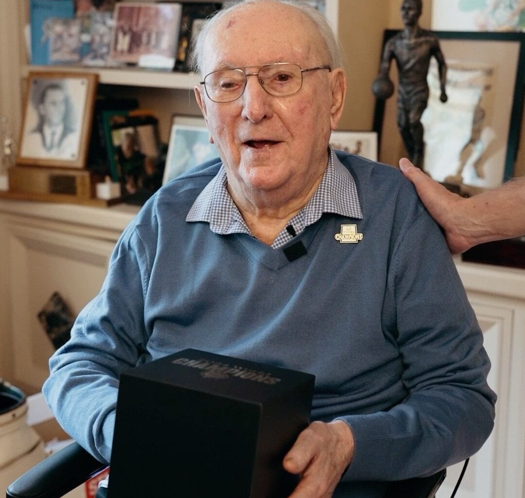 Bob Cousy receives his 7th NBA championship ring