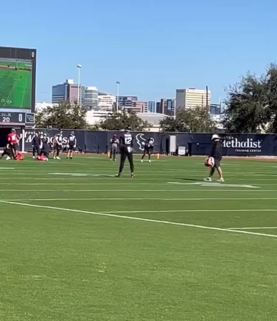 Diontae Johnson catching passes in practice.