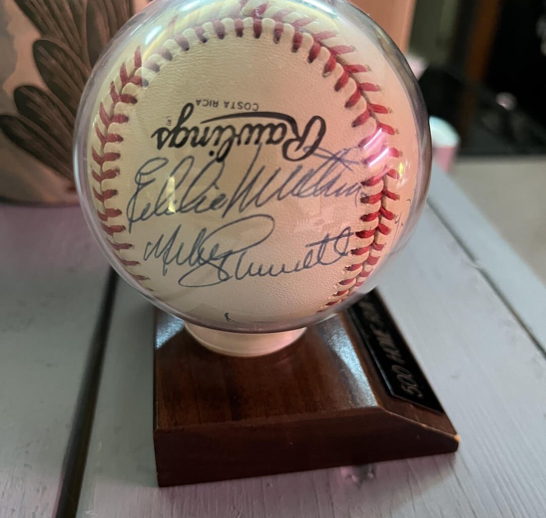 My dad passed this down to me. 500 HR Club up until sometime in the 90s. No clue if it’s legit.