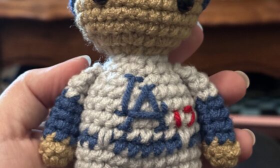 I crocheted an Ohtani plushie.