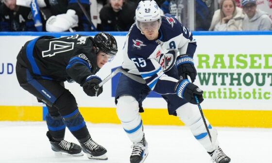 Jets' Scheifele playing with a vengeance after 4 Nations snub