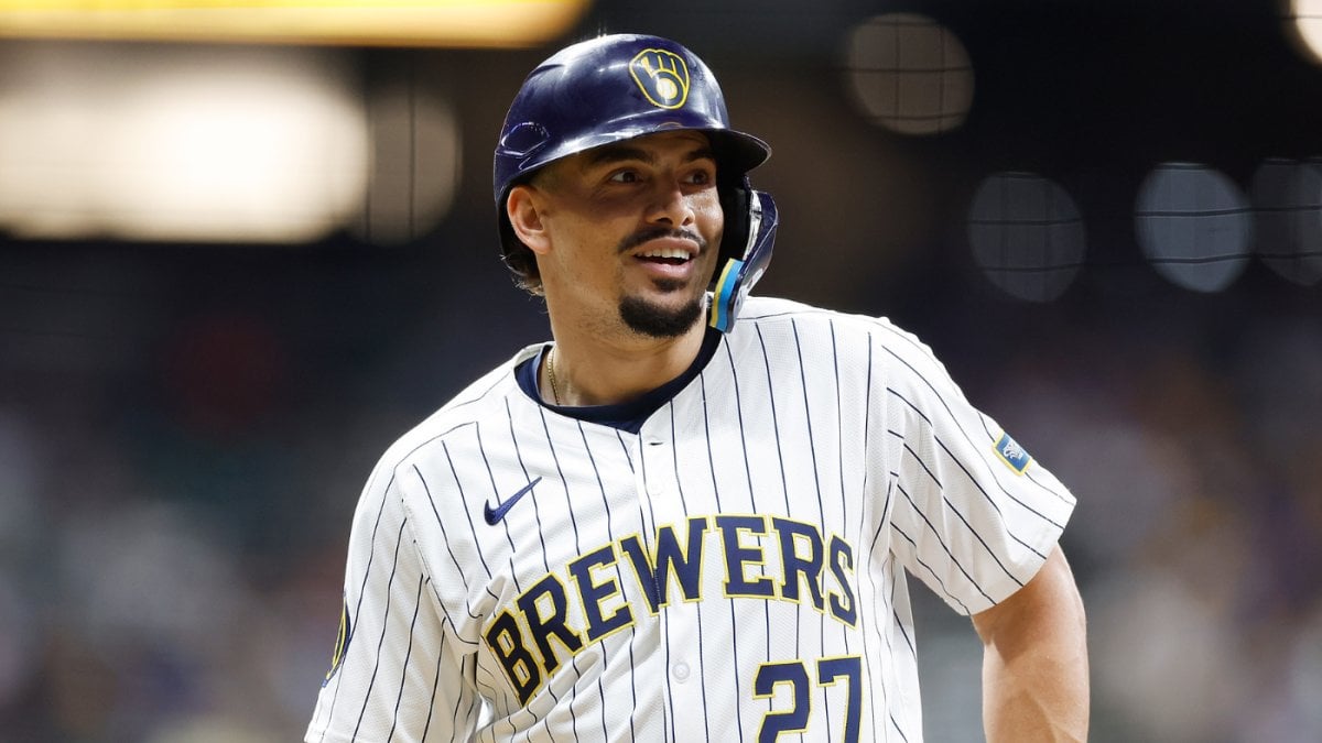 Willy Adames to sign with Giants: Top free-agent infielder agrees to seven-year, $182 million deal, per report