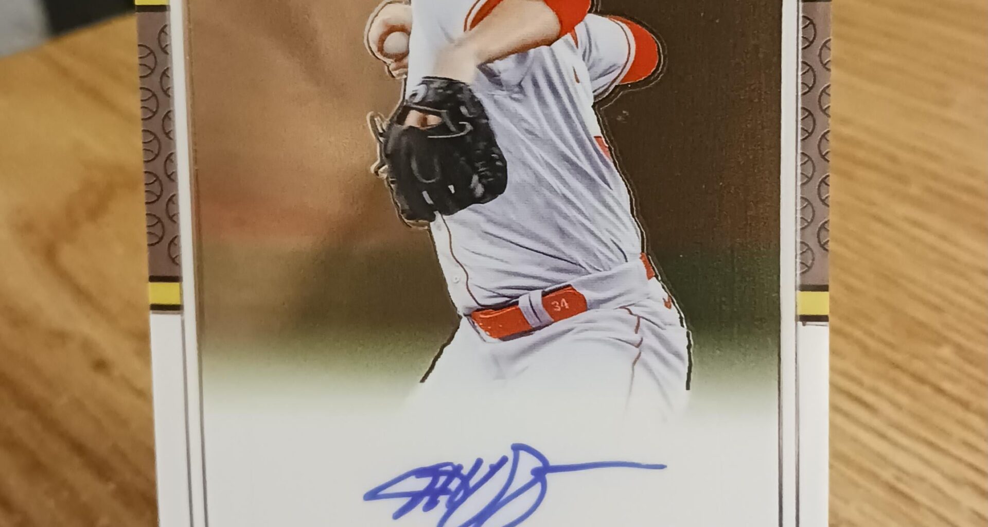 Posting a Reds autographed card every day until we win the World Series. Day 552: Jeff Hoffman