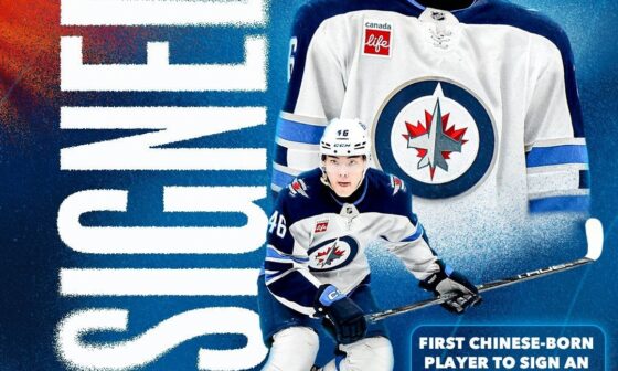 Winnipeg Jets sign F Kevin He to a three year, entry-level contract