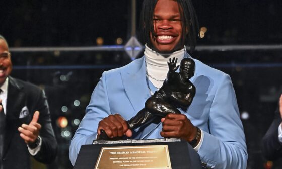 Travis Hunter wins 2024 Heisman Trophy as college football's top player