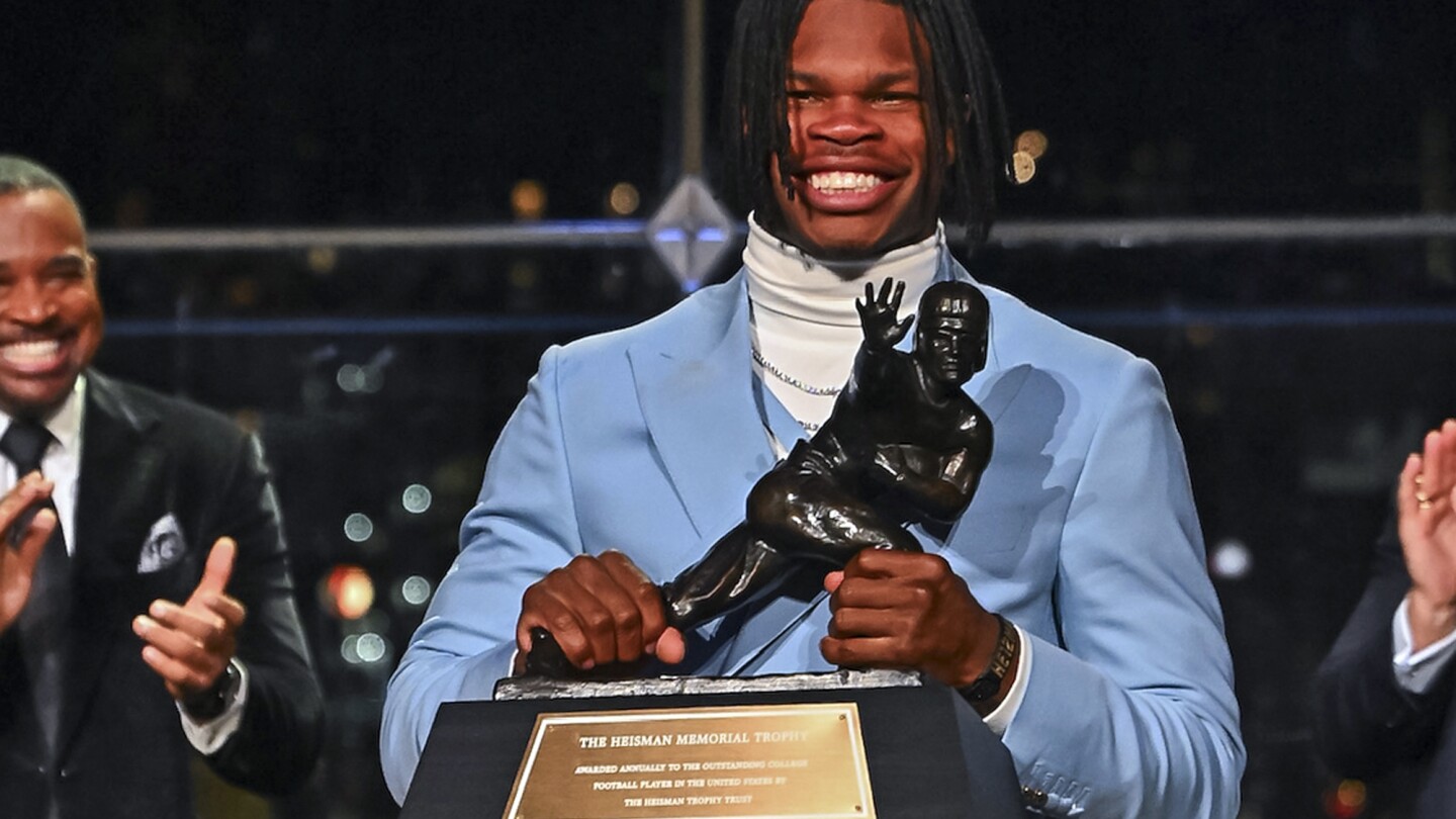 Travis Hunter wins 2024 Heisman Trophy as college football's top player