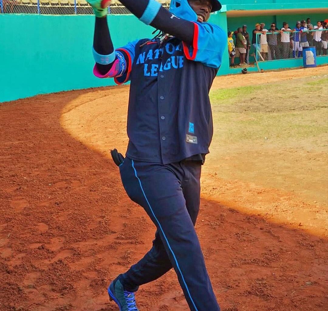 Elly De La Cruz randomly played in a baseball game in the Dominican Republic wearing his full All-Star Game uniform