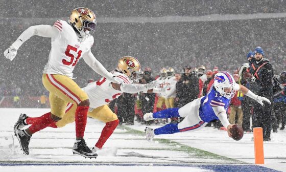 Bills QB Josh Allen's 'dope' TD pass, catch highlights dominant four-TD evening in win over Niners