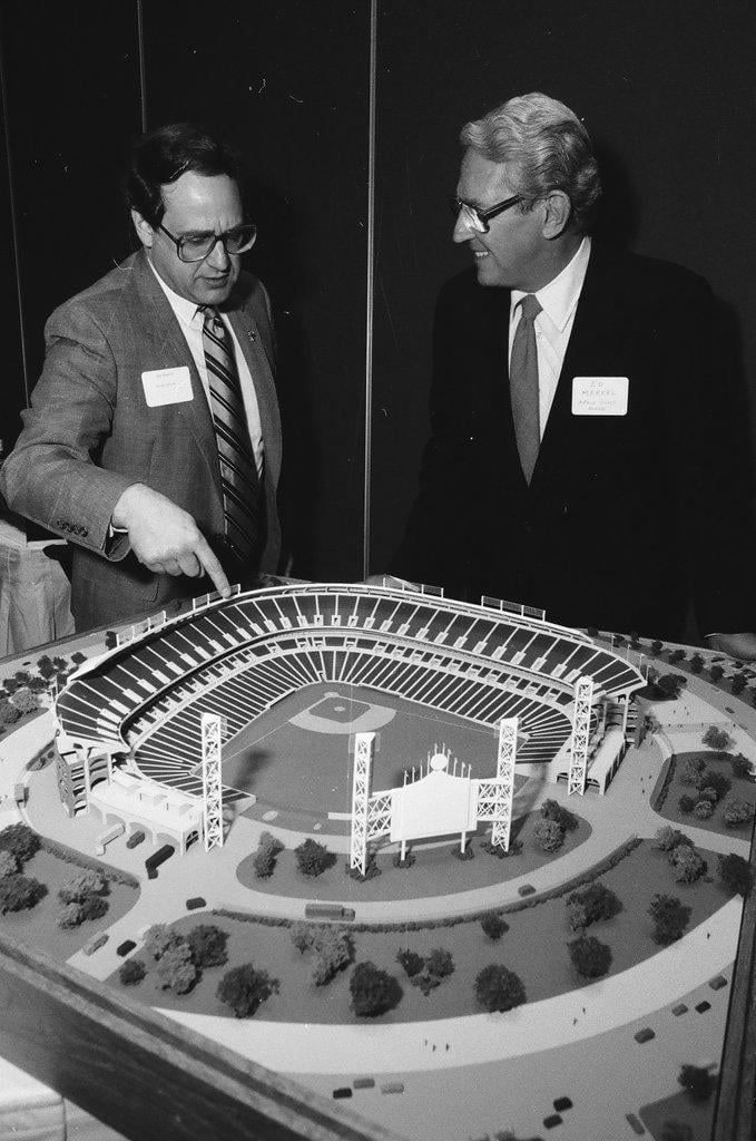 Stumbled upon this - October 15, 1986. Jerry shows off a model of the new stadium to Edward A. Merkel, chair of the stadium liaison committee.