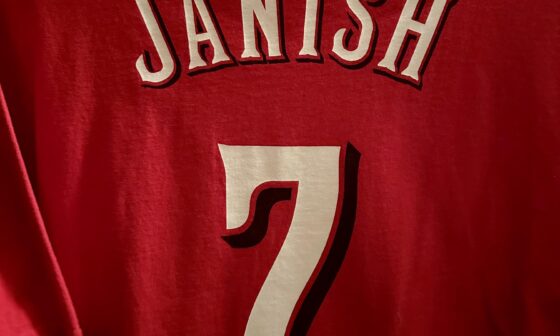 Found my Paul Janish shirsey last night. Anyone else have one?