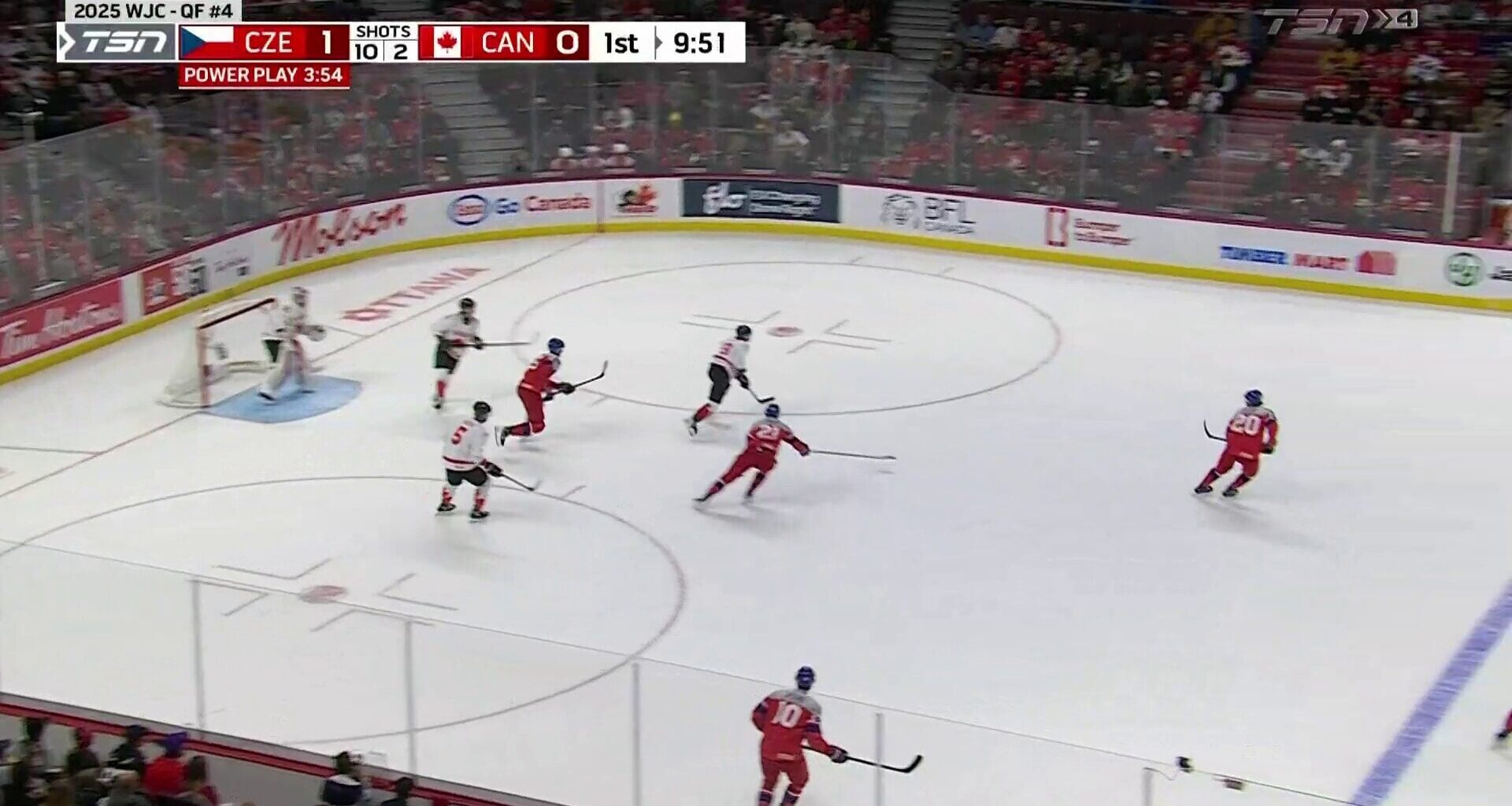 Tanner Howe scores shorthanded on a feed from Brayden Yager to tie the game at 1 against Czechia